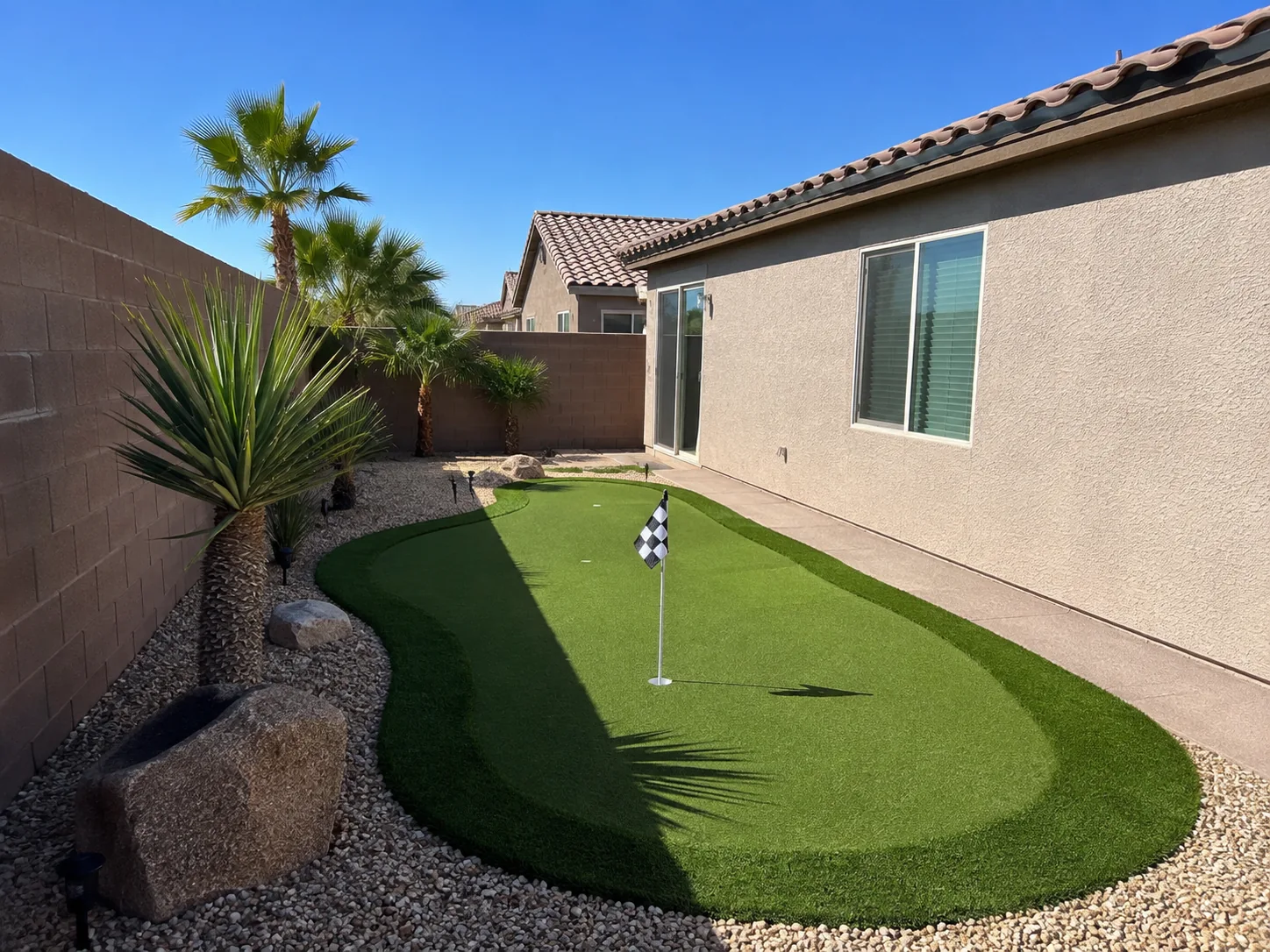 Backyard putting green Henderson NV