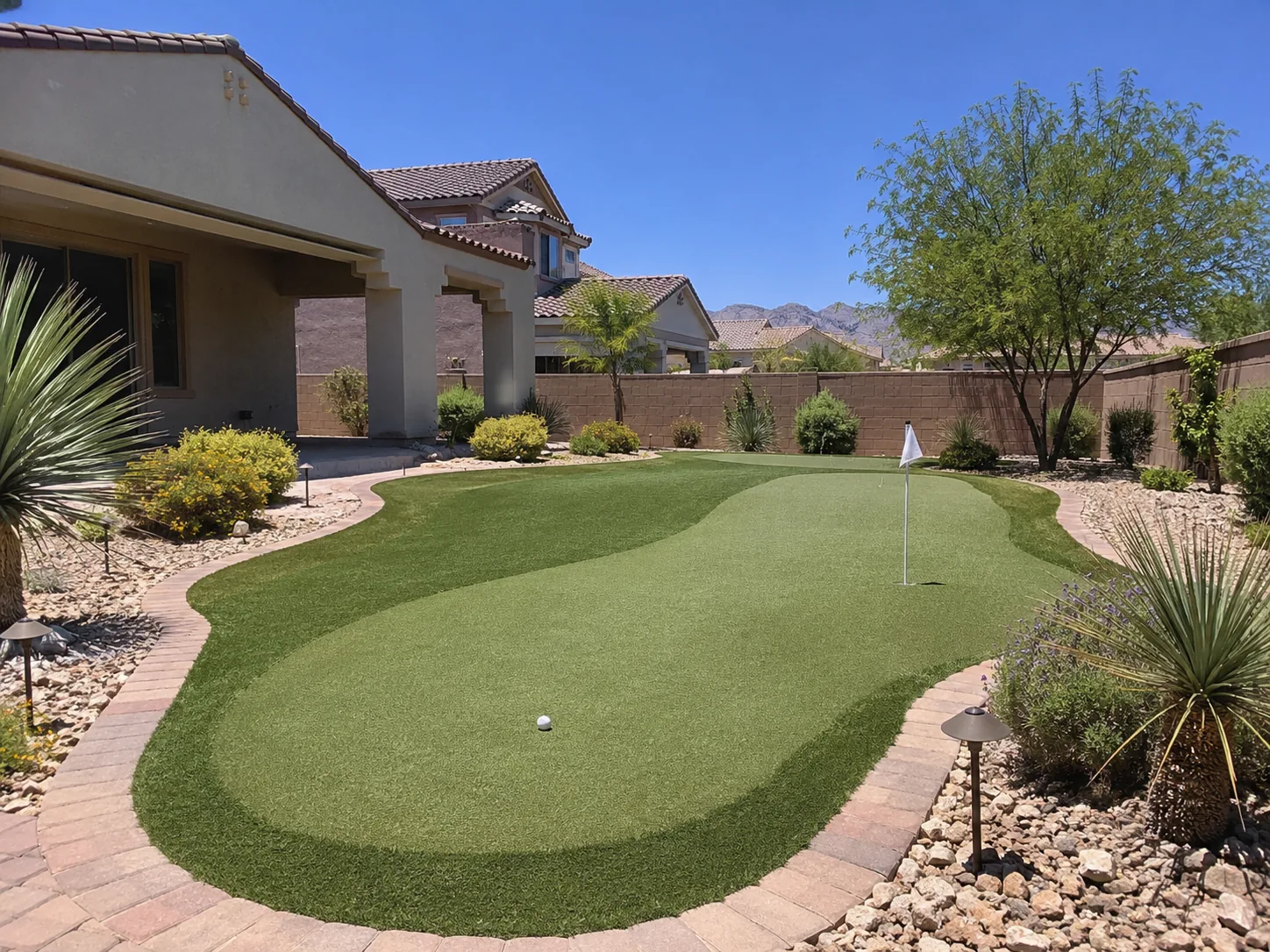 Backyard putting green Henderson NV